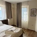 девина