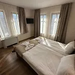 девина Гостевой дом 3*